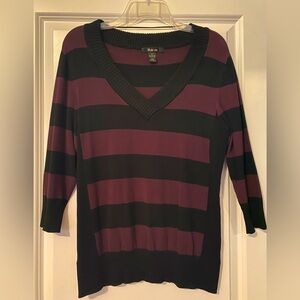 Black and purple 3/4 length sleeve sweater, large